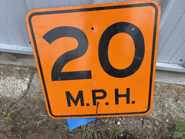 20 MPH Sign